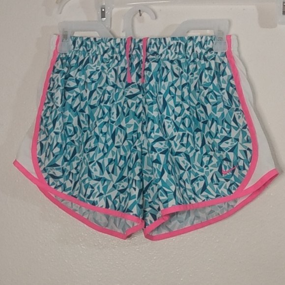 Nike Tempo running shorts for girls Allover Print 2 with an inner brief size XL - Picture 1 of 12